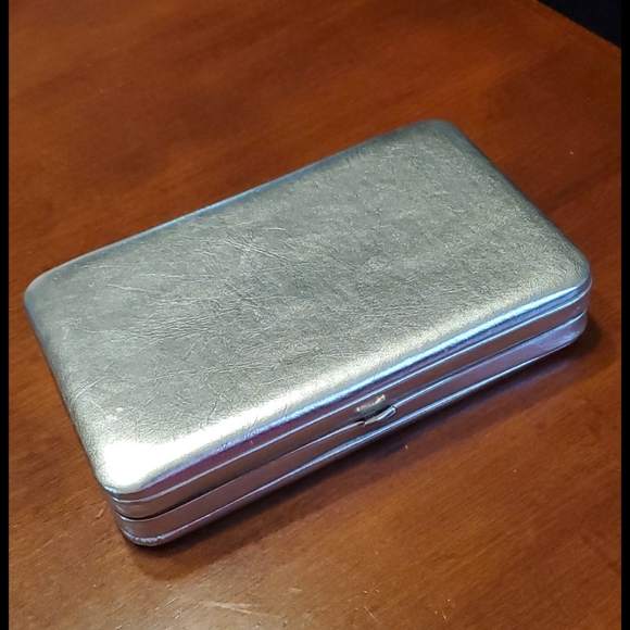 Silver wallet clutch - Picture 1 of 3